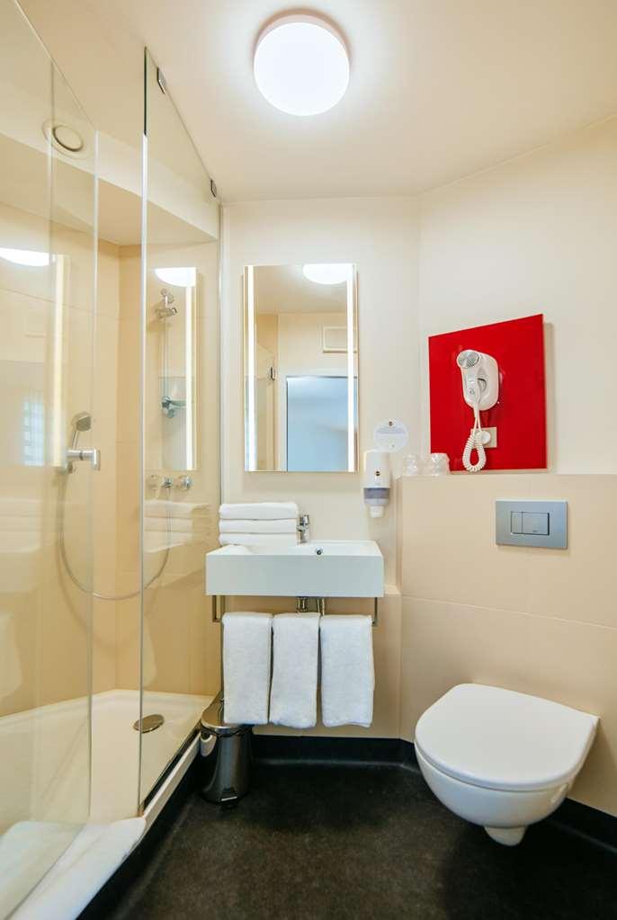 B&B Hotel Katowice Centrum Rum bild